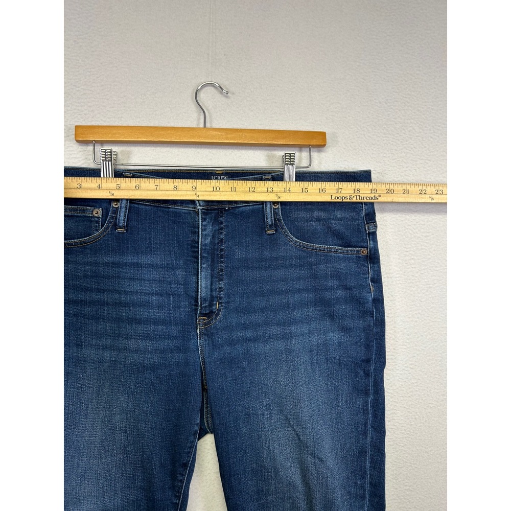 Classic Minimalist J.Crew Womens 33 Blue 9" Mid-Rise Skinny Jeans - Picture 7 of 10